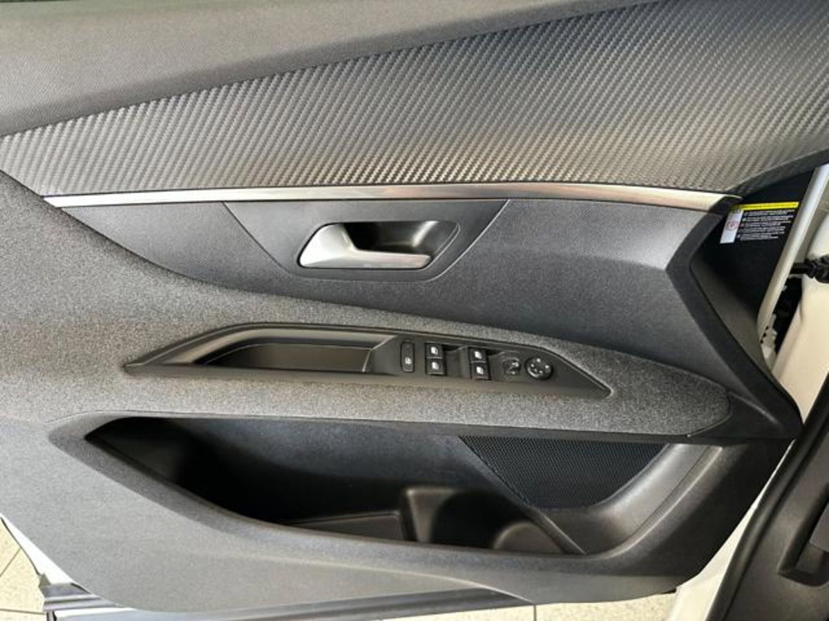 Peugeot 5008 BlueHDi 130 S&S EAT8 Active Business (17)