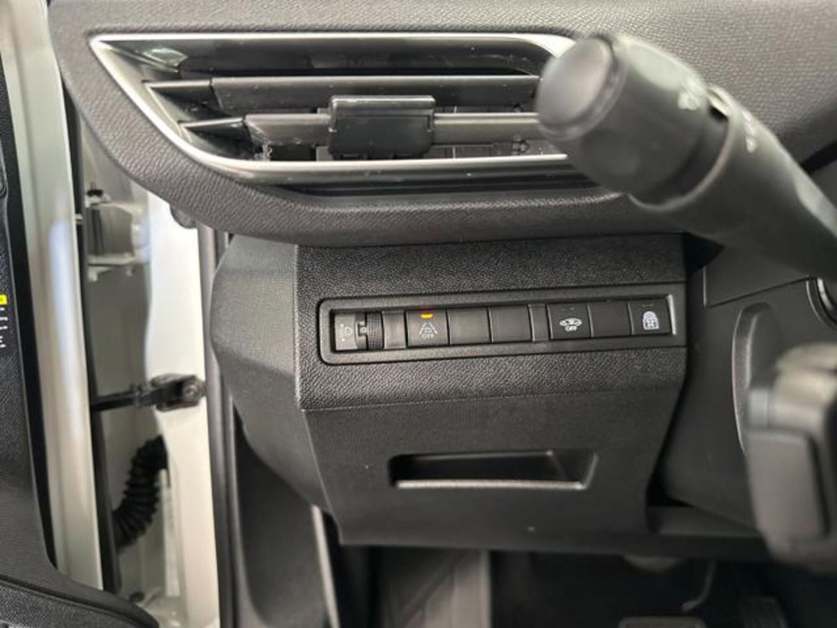 Peugeot 5008 BlueHDi 130 S&S EAT8 Active Business (18)