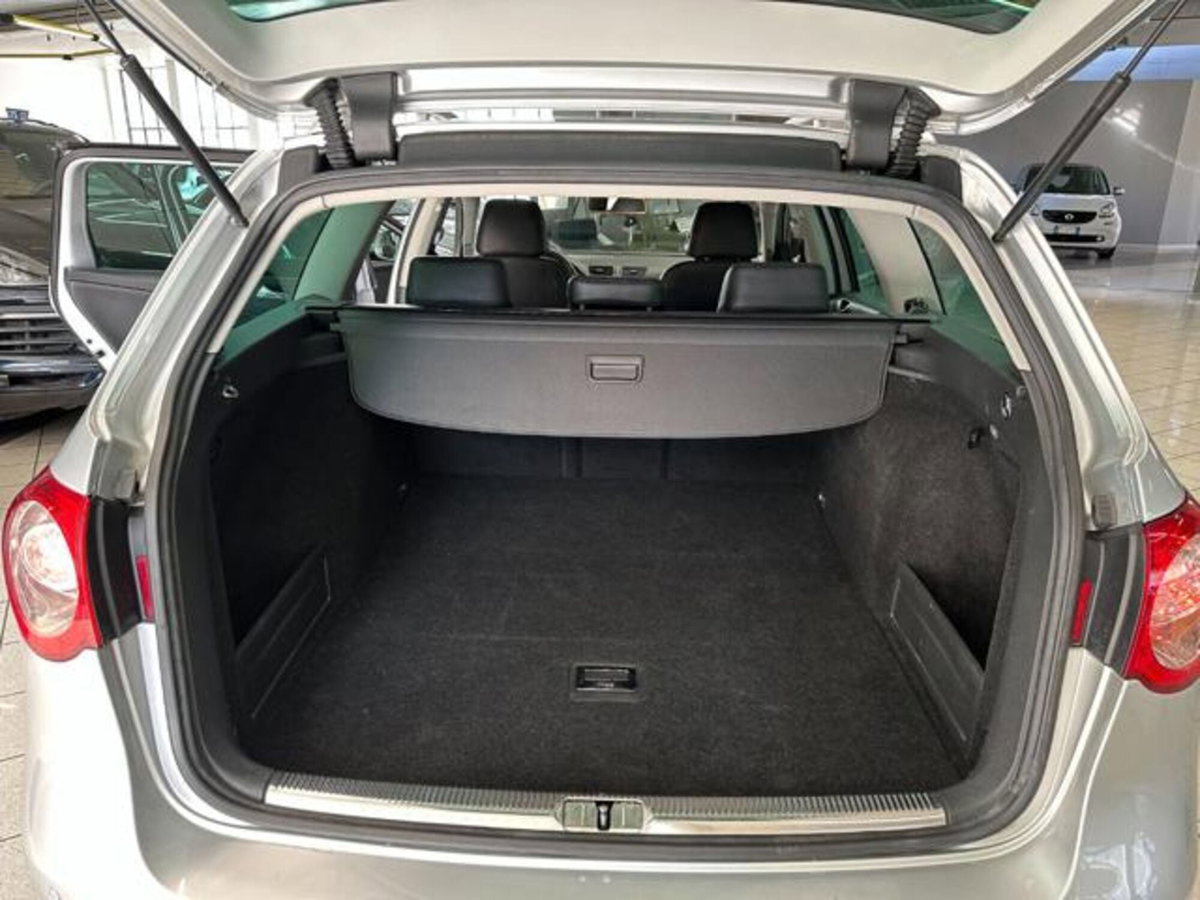 Volkswagen Passat Variant 2.0 16V TDI 4mot. Highline (15)