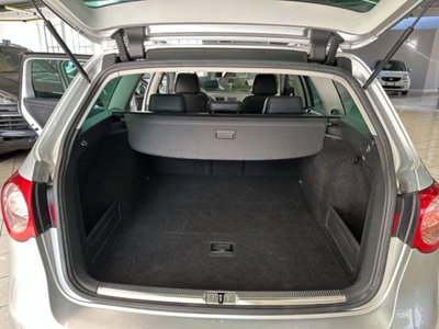 Volkswagen Passat Variant 2.0 16V TDI 4mot. Highline (15)