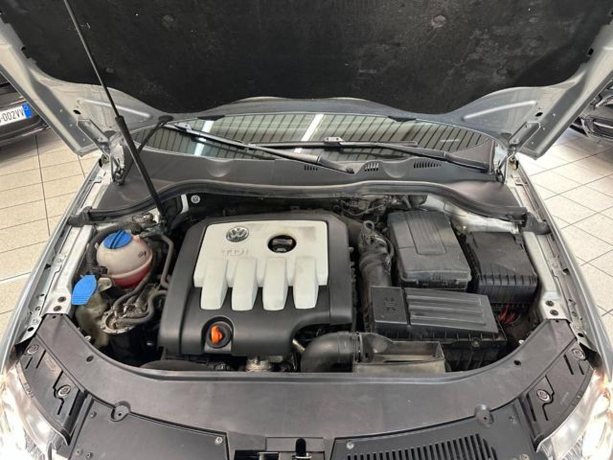 Volkswagen Passat Variant 2.0 16V TDI 4mot. Highline (6)