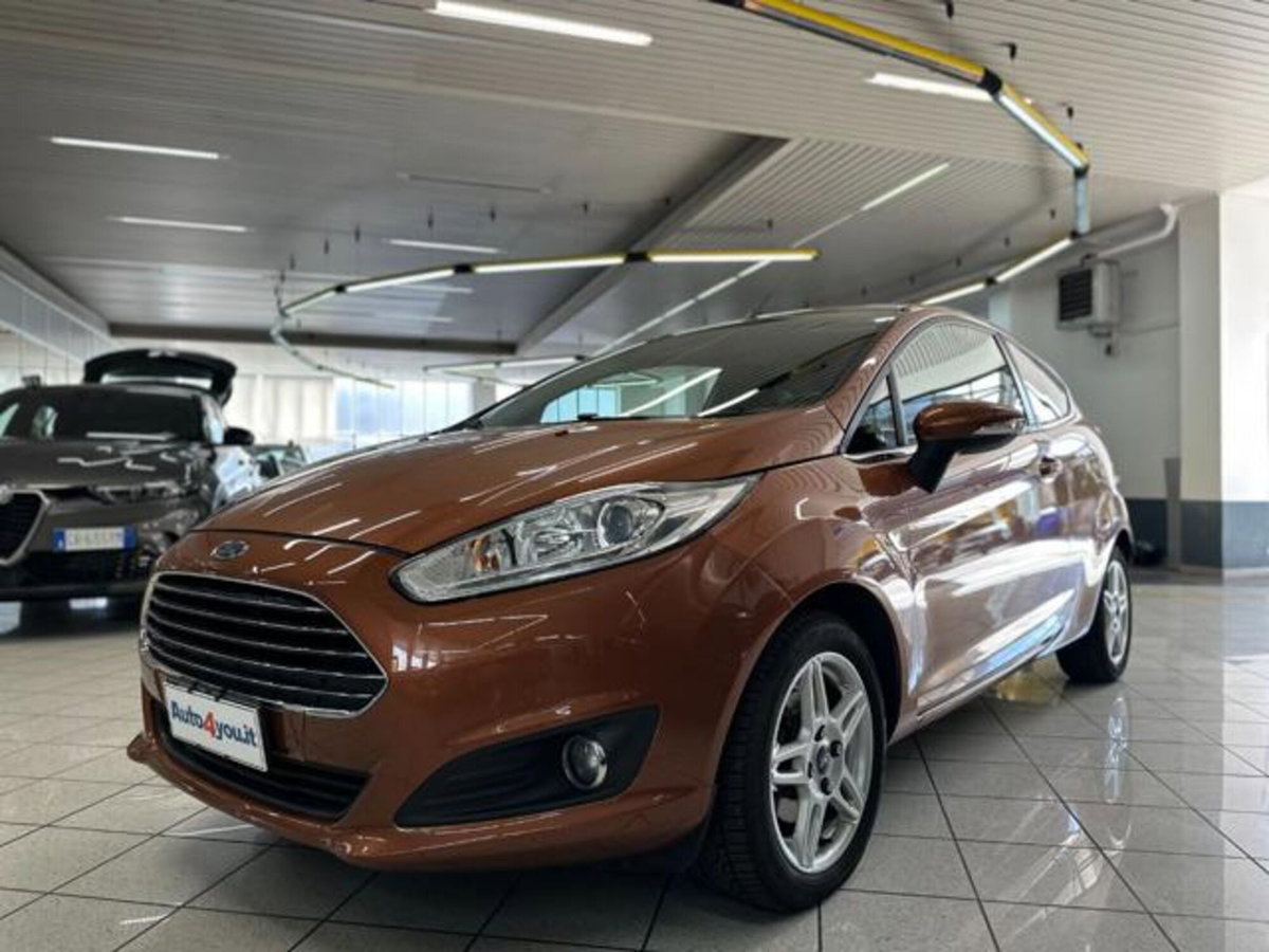 Ford Fiesta 1.6 TDCi 95CV 3 porte Titanium (2)