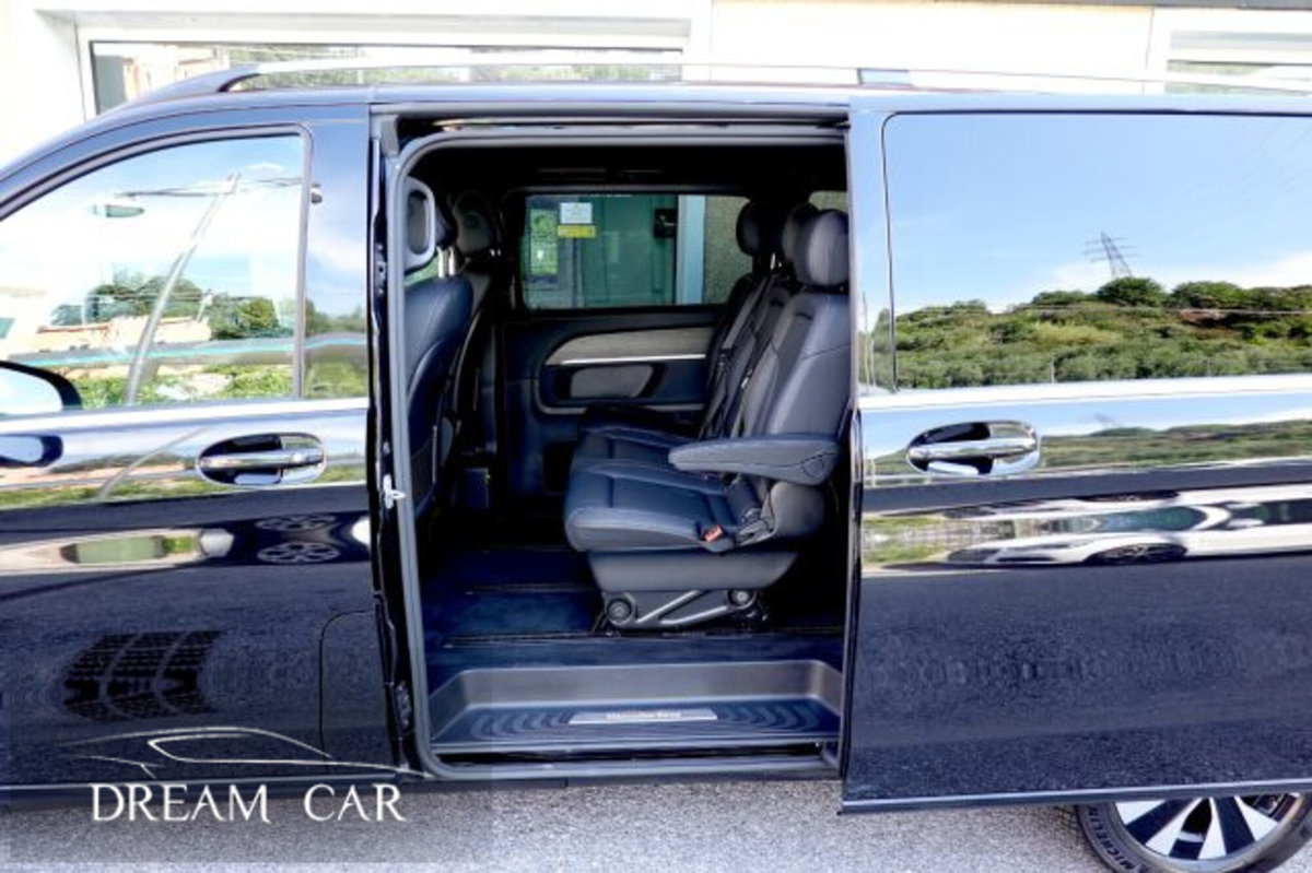 Mercedes-Benz Classe V Long 300 d Exclusive 4matic auto (17)