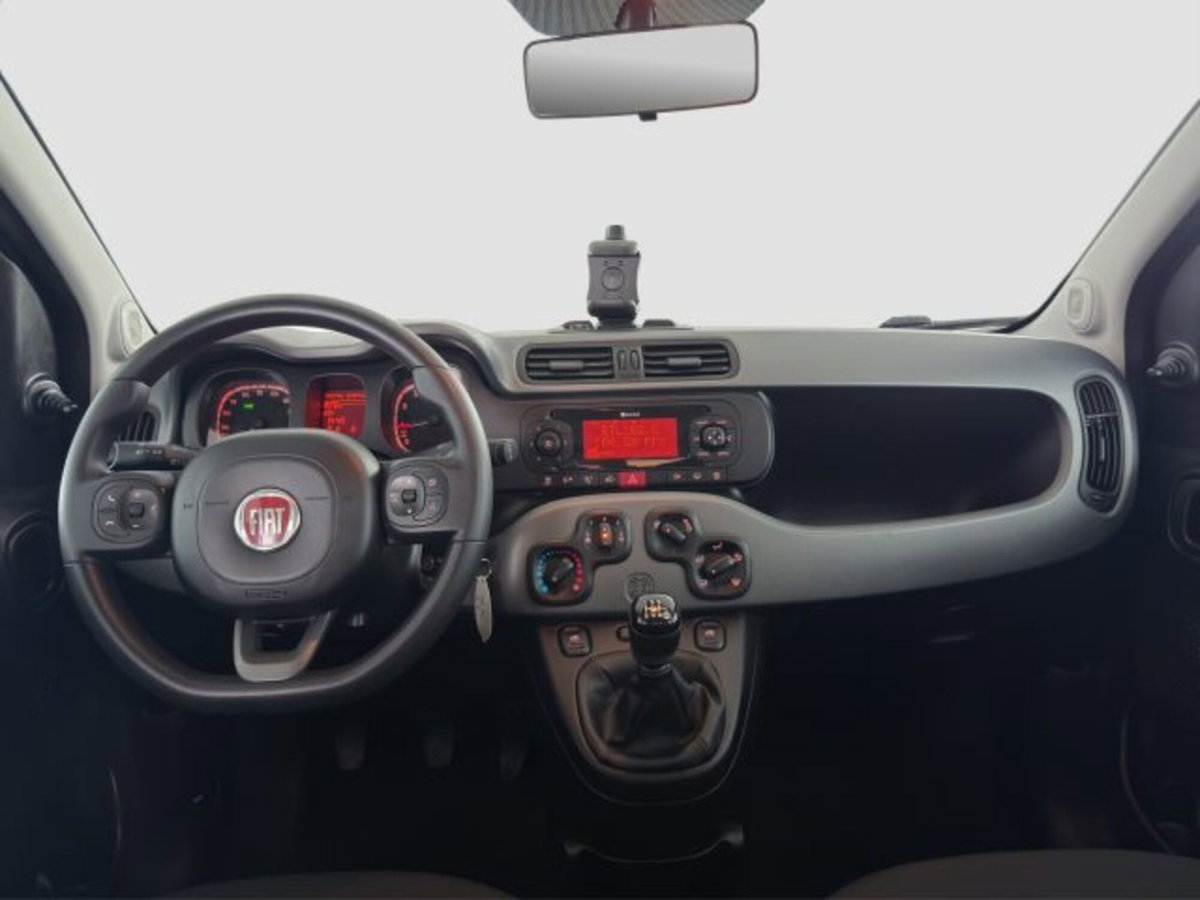 Fiat Panda 1.0 FireFly S&S Hybrid City Cross (11)