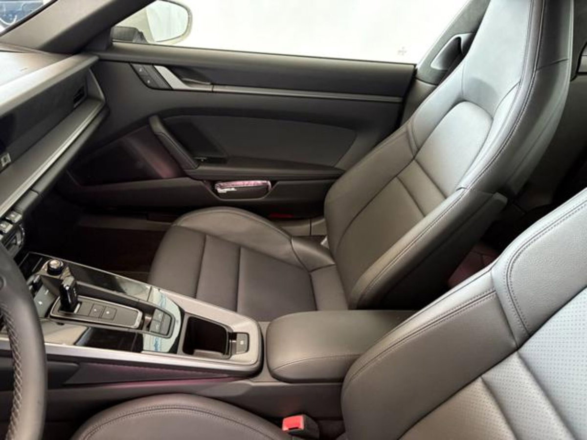 Porsche 911 Cabrio Targa 3.0 4 auto (10)