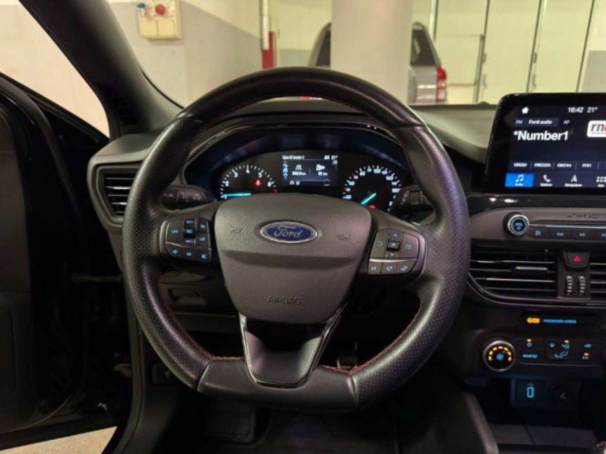 Ford Focus Station Wagon 1.0 EcoBoost 125 CV automatico SW ST-Line (13)