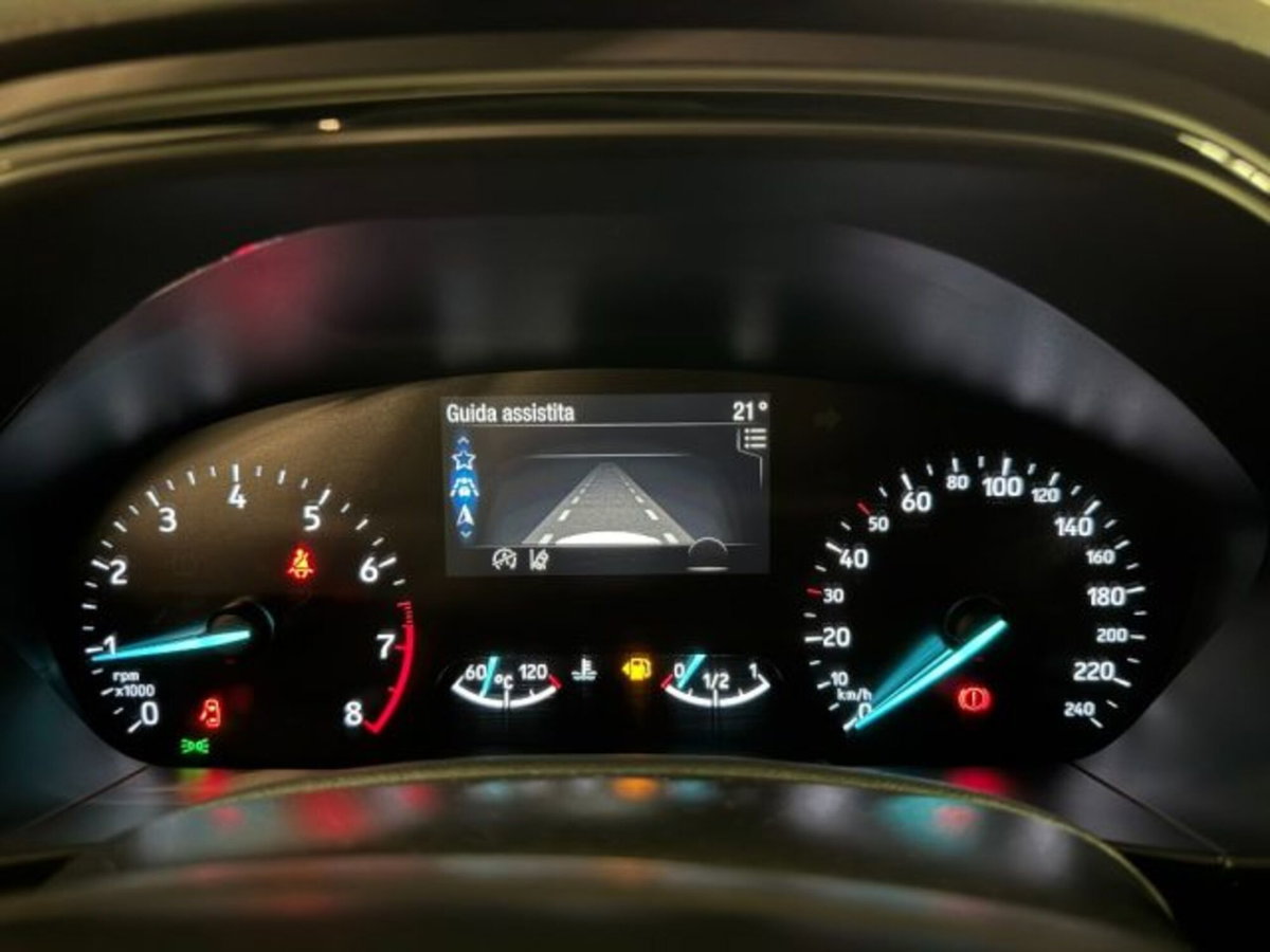 Ford Focus Station Wagon 1.0 EcoBoost 125 CV automatico SW ST-Line (18)