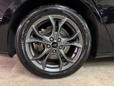 Ford Focus Station Wagon 1.0 EcoBoost 125 CV automatico SW ST-Line (4)