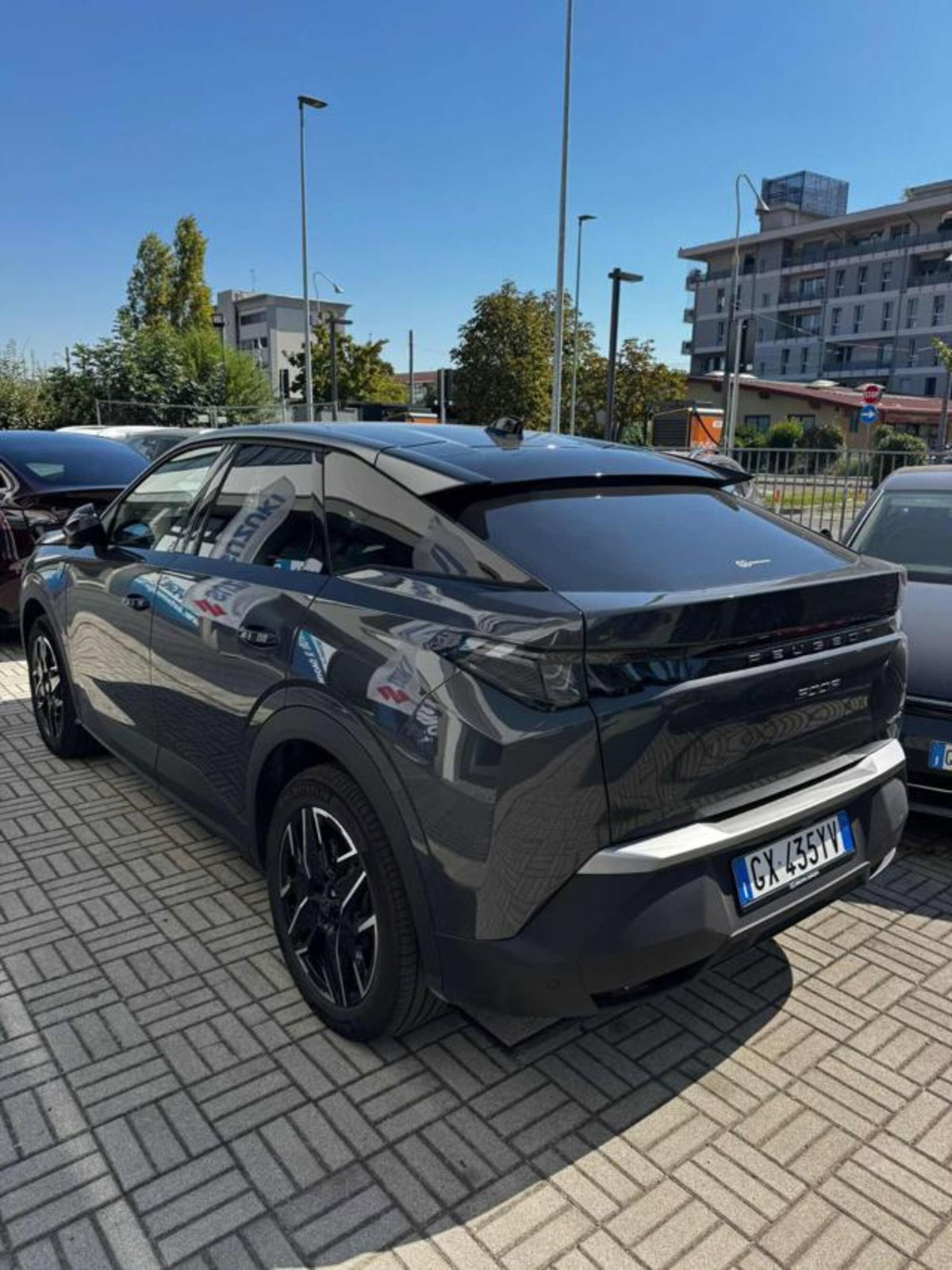 Peugeot 3008 1.2 hybrid GT Exclusive 145cv e-dcs6 (10)