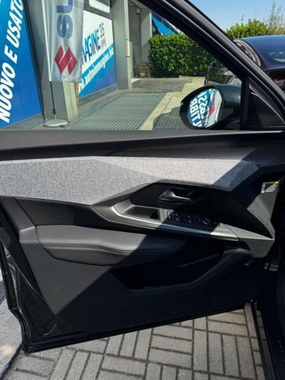 Peugeot 3008 1.2 hybrid GT Exclusive 145cv e-dcs6 (16)