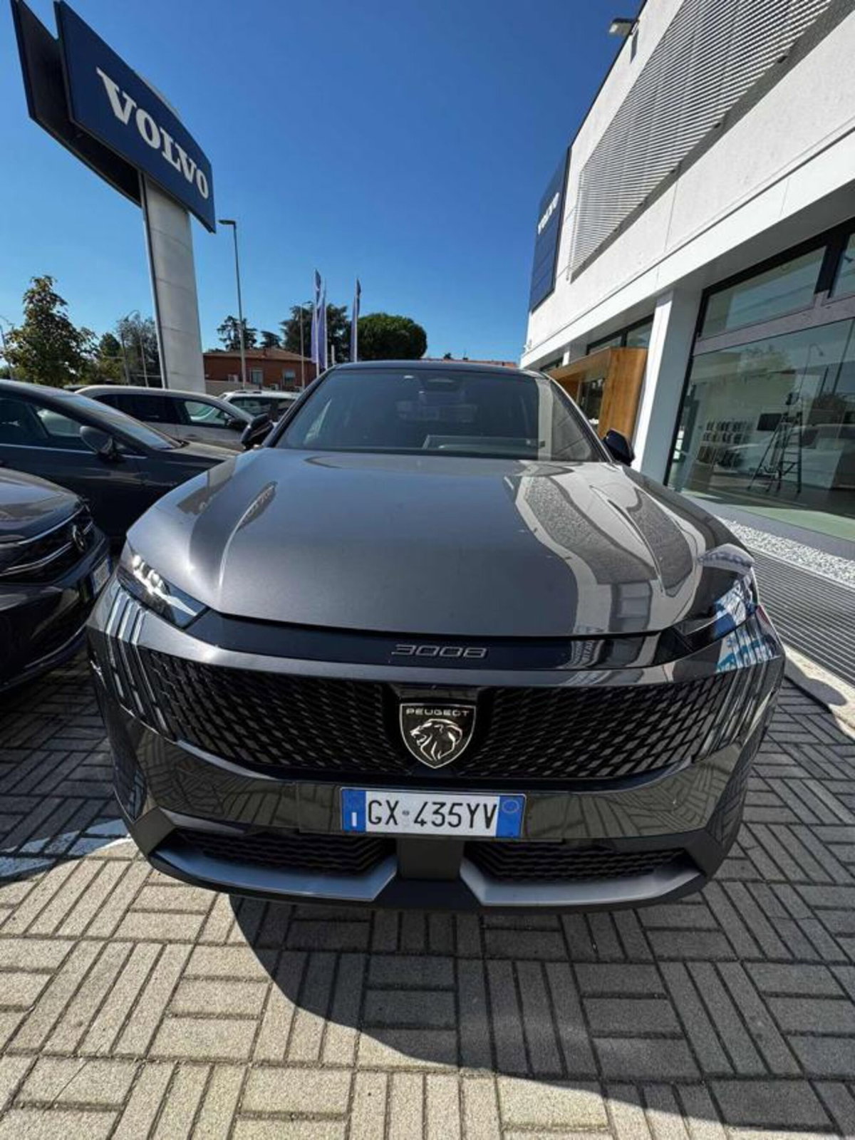 Peugeot 3008 1.2 hybrid GT Exclusive 145cv e-dcs6 (4)
