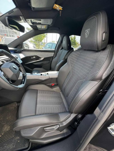 Peugeot 3008 1.2 hybrid GT Exclusive 145cv e-dcs6 (7)