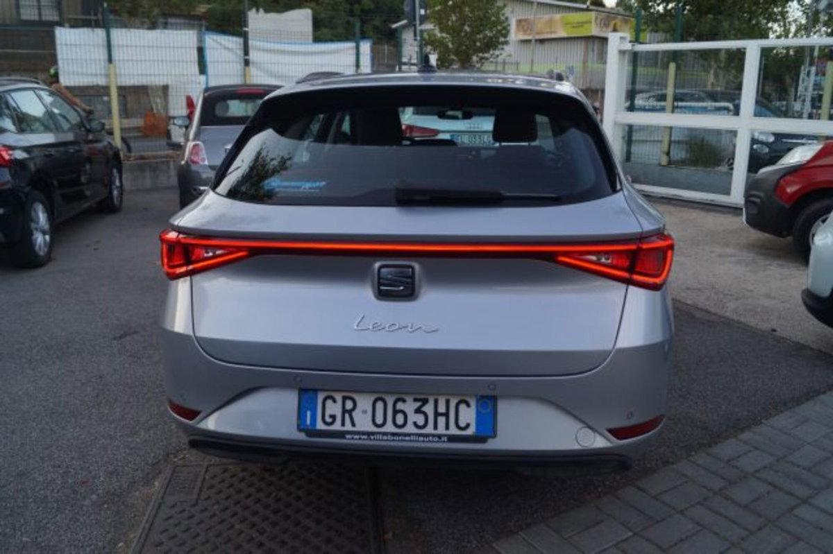 SEAT Leon ST Sportstourer 2.0 tdi Style 150cv dsg (5)