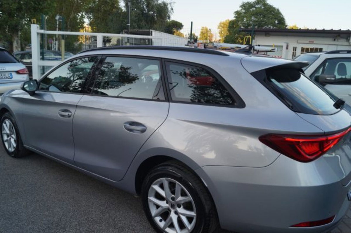 SEAT Leon ST Sportstourer 2.0 tdi Style 150cv dsg (6)