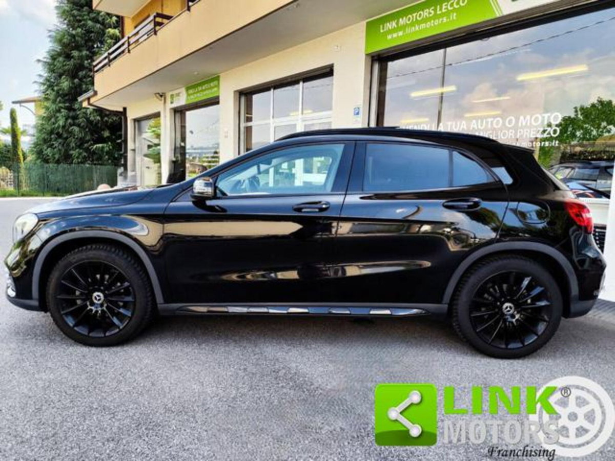 Mercedes-Benz GLA SUV 180 Premium (11)