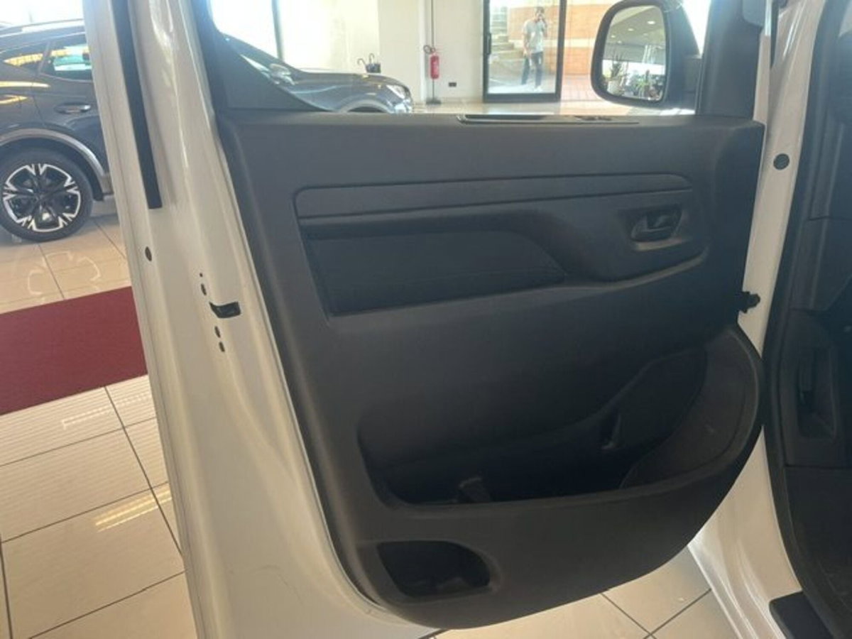 Fiat Scudo Furgone ce 1.5 bluehdi 120cv L3H1 (17)