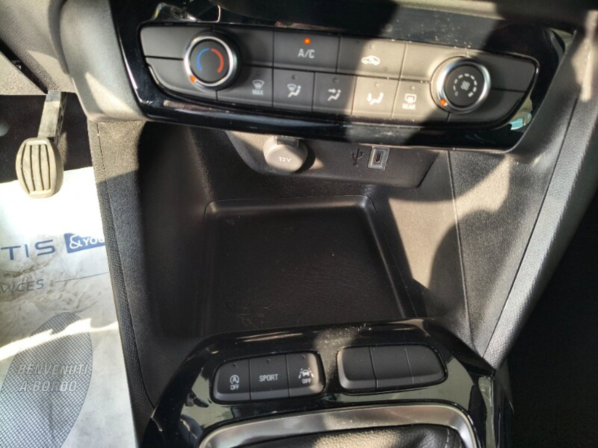 Opel Corsa 1.2 100 CV GS Line (16)