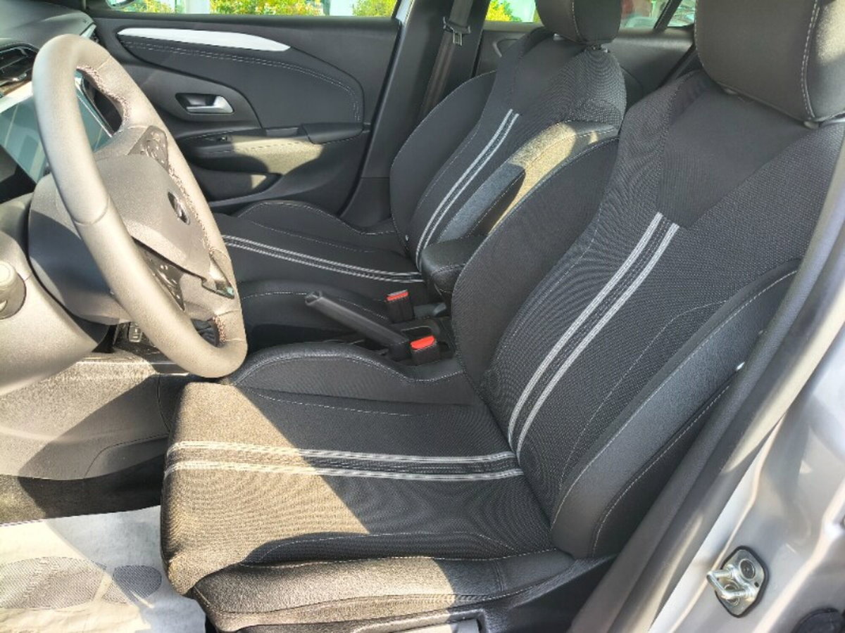 Opel Corsa 1.2 100 CV GS Line (8)