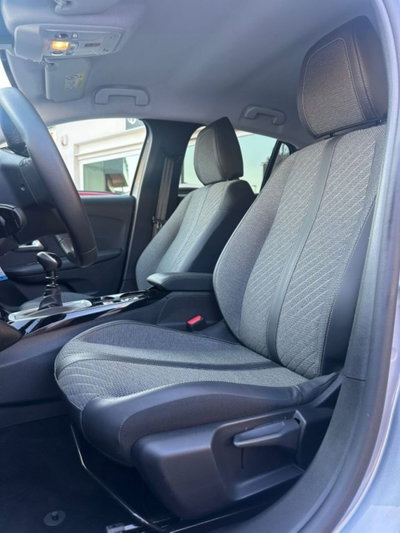 Peugeot 208 1.2 puretech Active s&s 100cv (8)