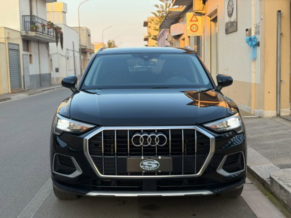 Audi Q3 35 2.0 tdi Business Advanced s-tronic (9)