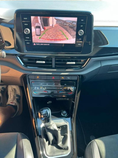 Volkswagen T-Roc 2.0 tdi Style 115cv (11)