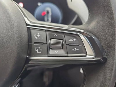 Alfa Romeo Giulia 2.9 T V6 AT8 Quadrifoglio (10)