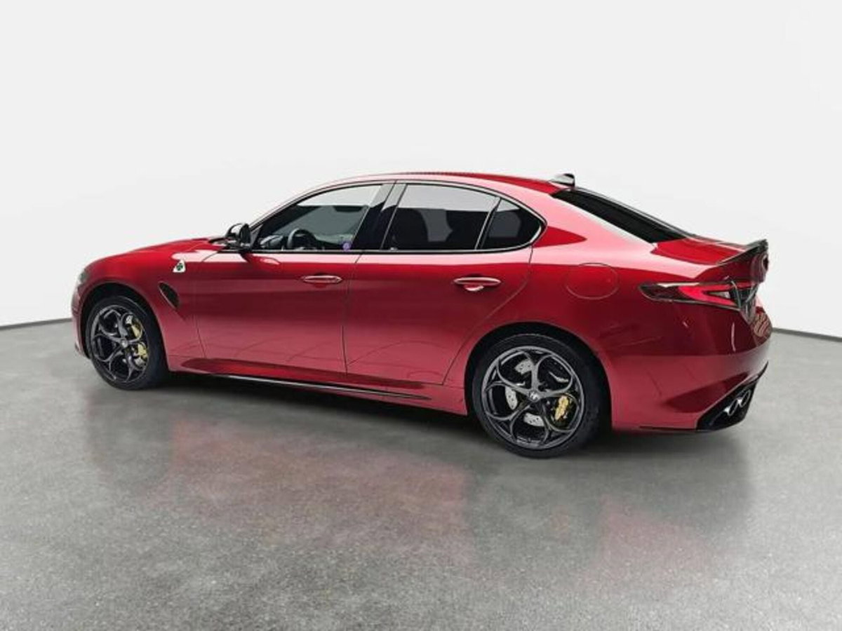 Alfa Romeo Giulia 2.9 T V6 AT8 Quadrifoglio (8)