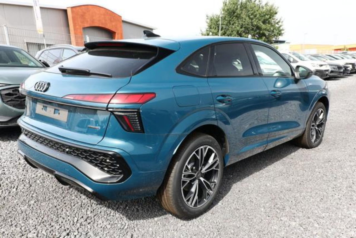 Audi Q3 Sportback 2.0 tfsi S line quattro 204cv s-tronic (2)