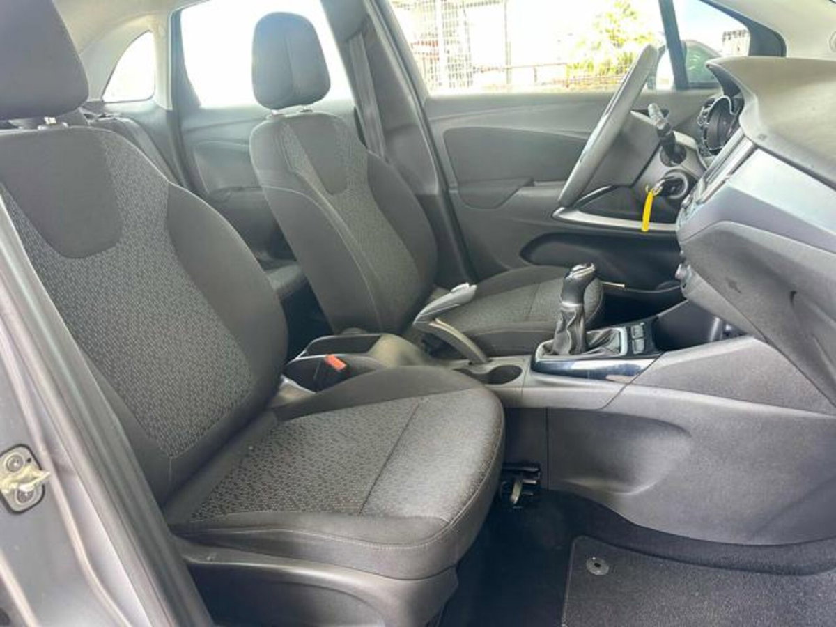 Opel Crossland X 1.2 12V (12)