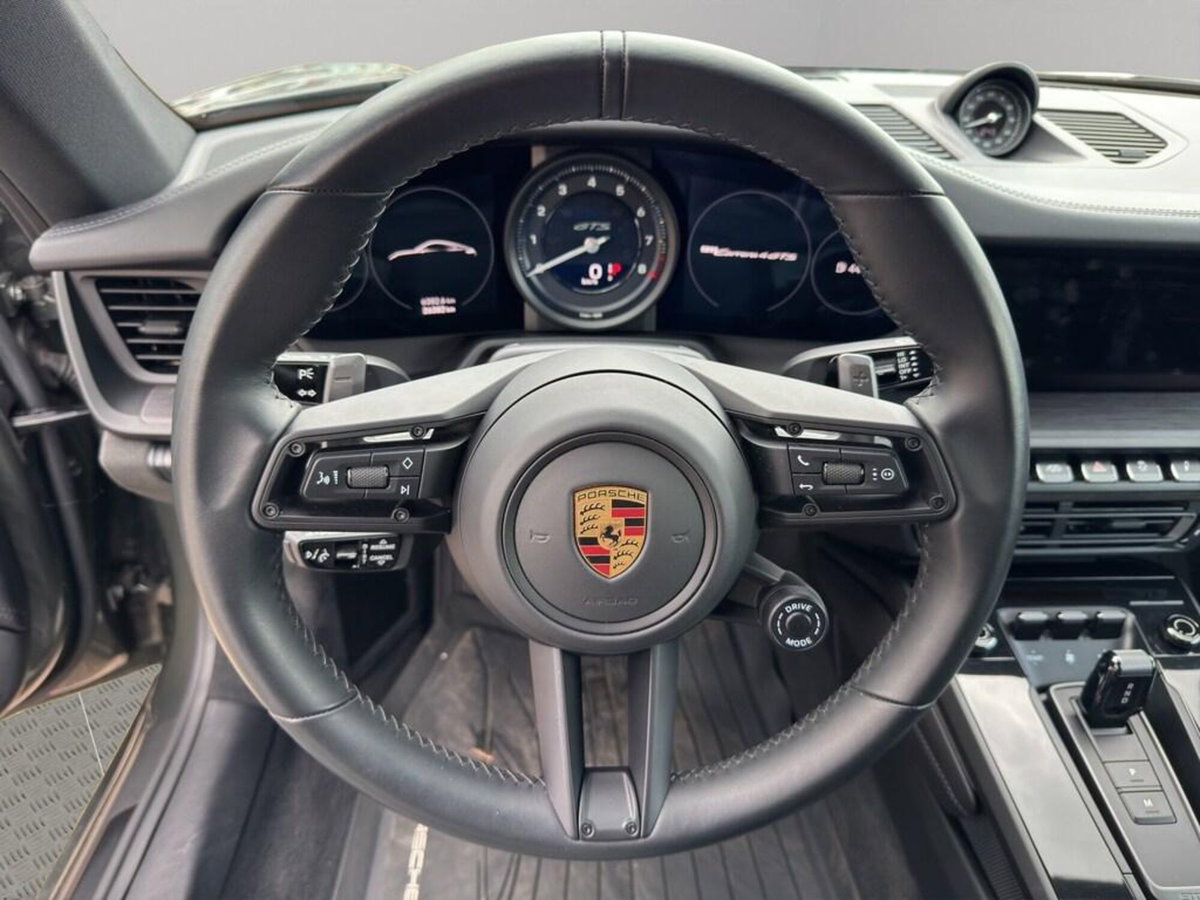 Porsche 911 Coupé Coupe 3.0 Carrera 4 GTS (10)
