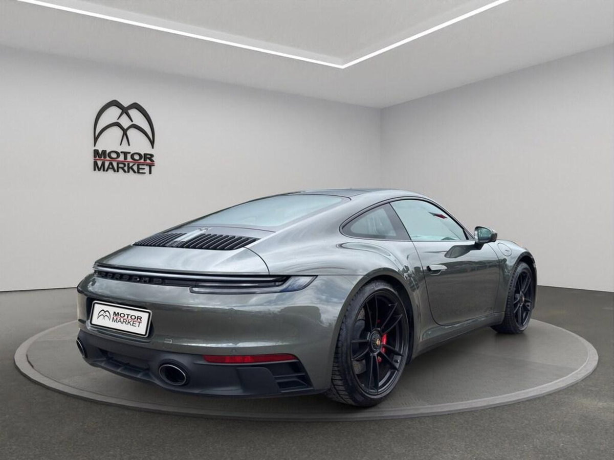 Porsche 911 Coupé Coupe 3.0 Carrera 4 GTS (7)