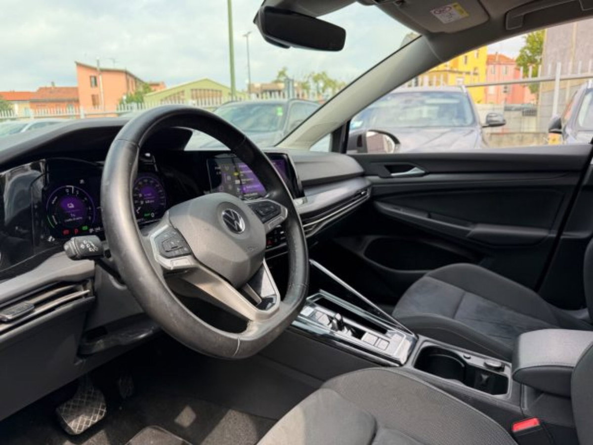 Volkswagen Golf 1.4 TSI eHYBRID 204 CV DSG Style (8)