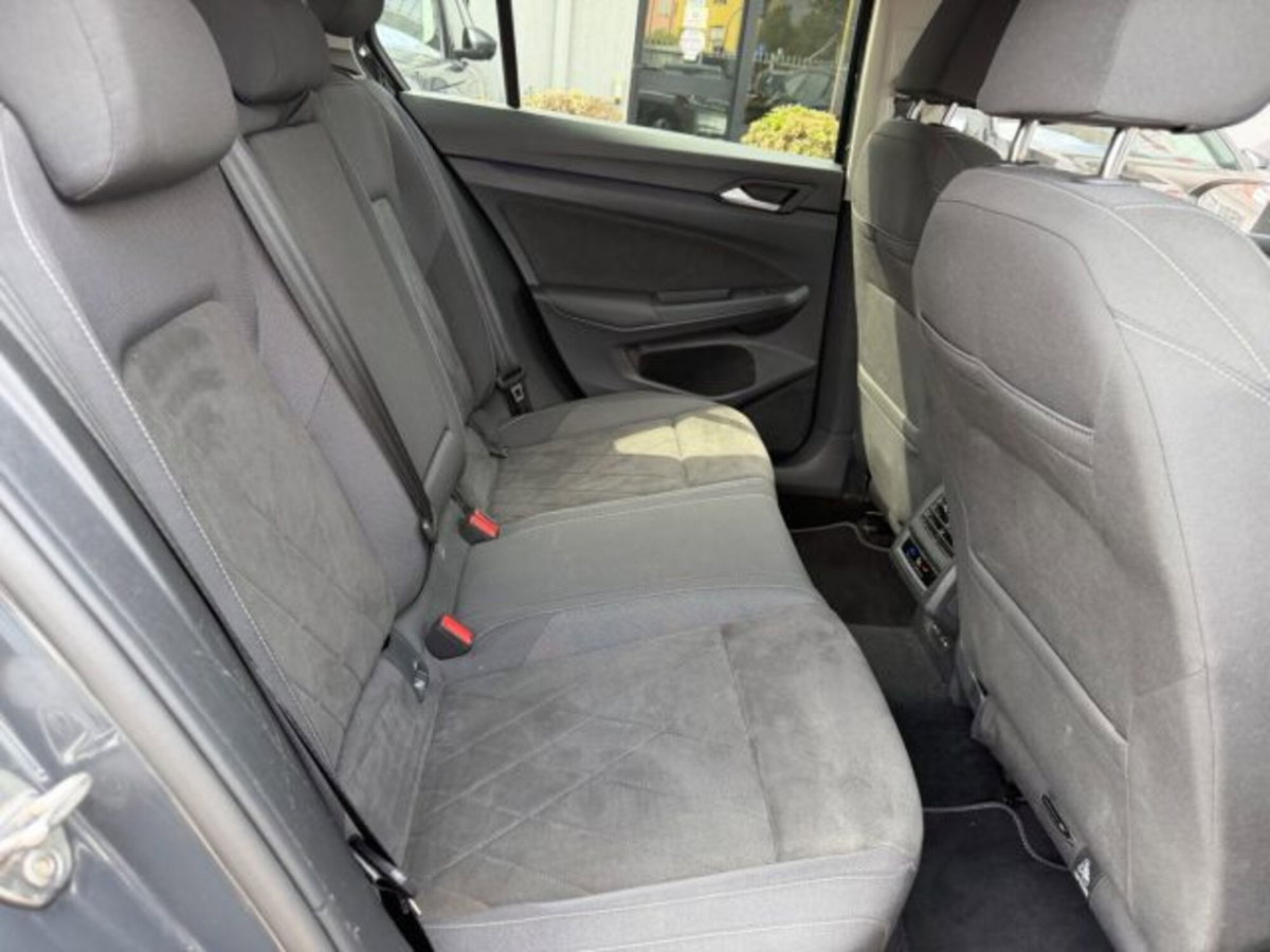 Volkswagen Golf 1.4 TSI eHYBRID 204 CV DSG Style (9)
