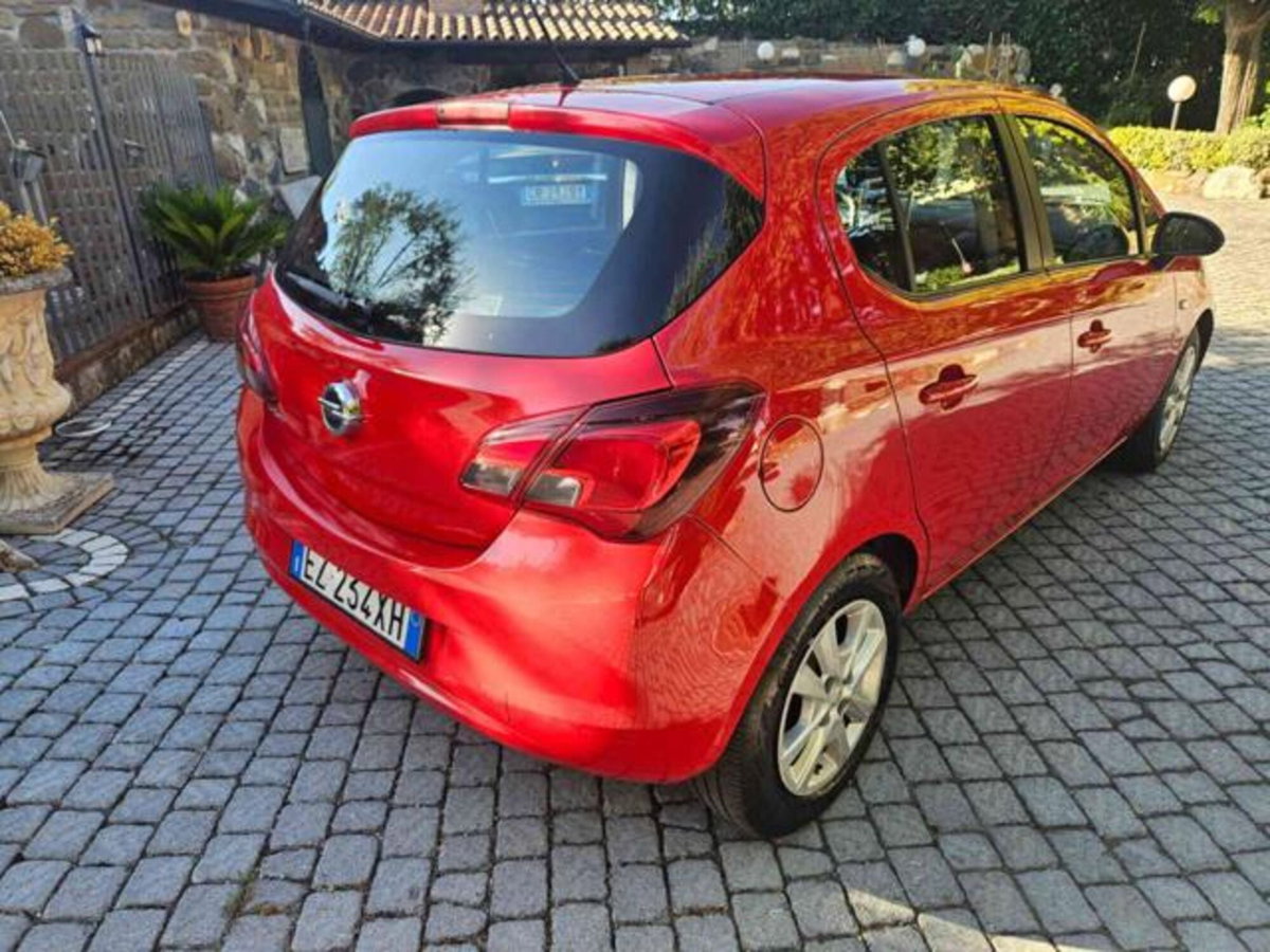 Opel Corsa 1.2 5 porte n-Joy (4)