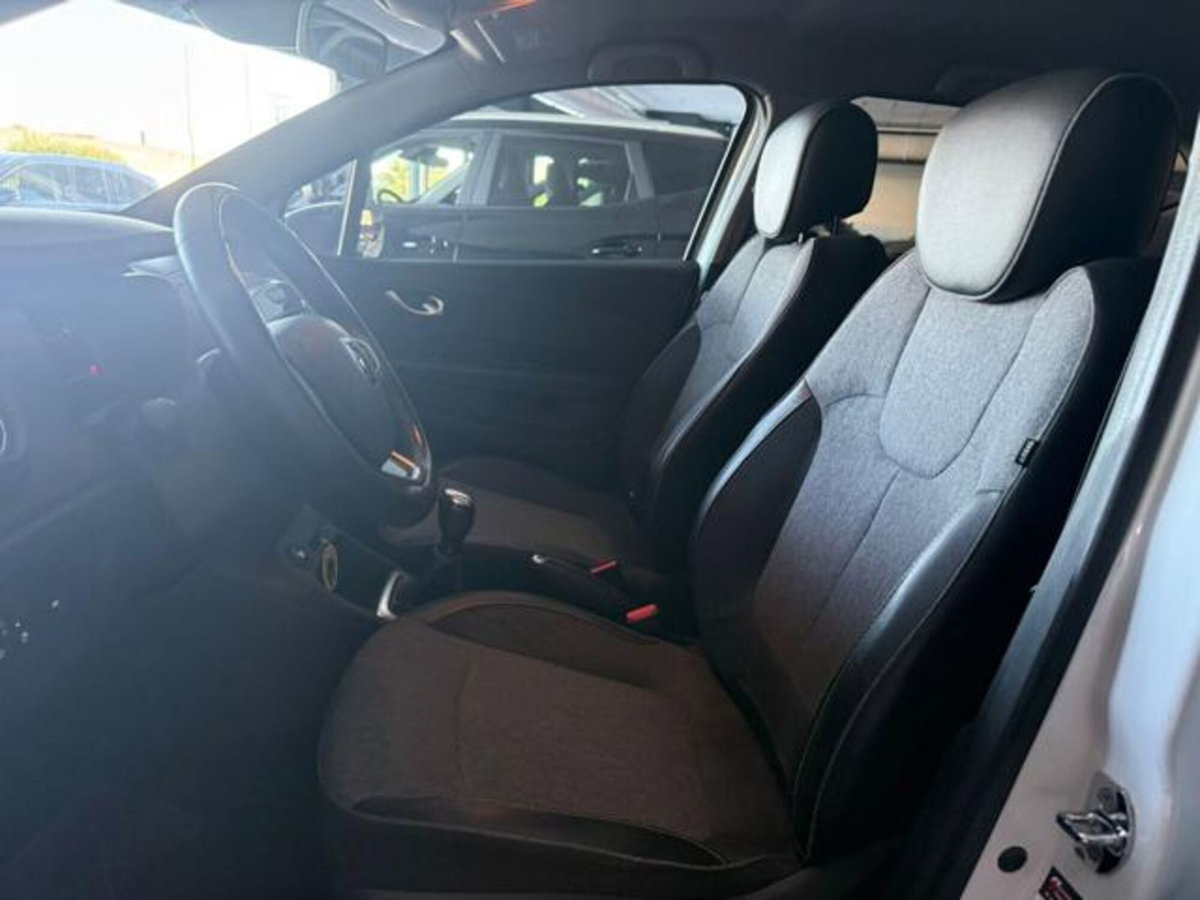 Renault Captur dCi 8V 90 CV EDC Start&Stop Sport Edition2 (12)