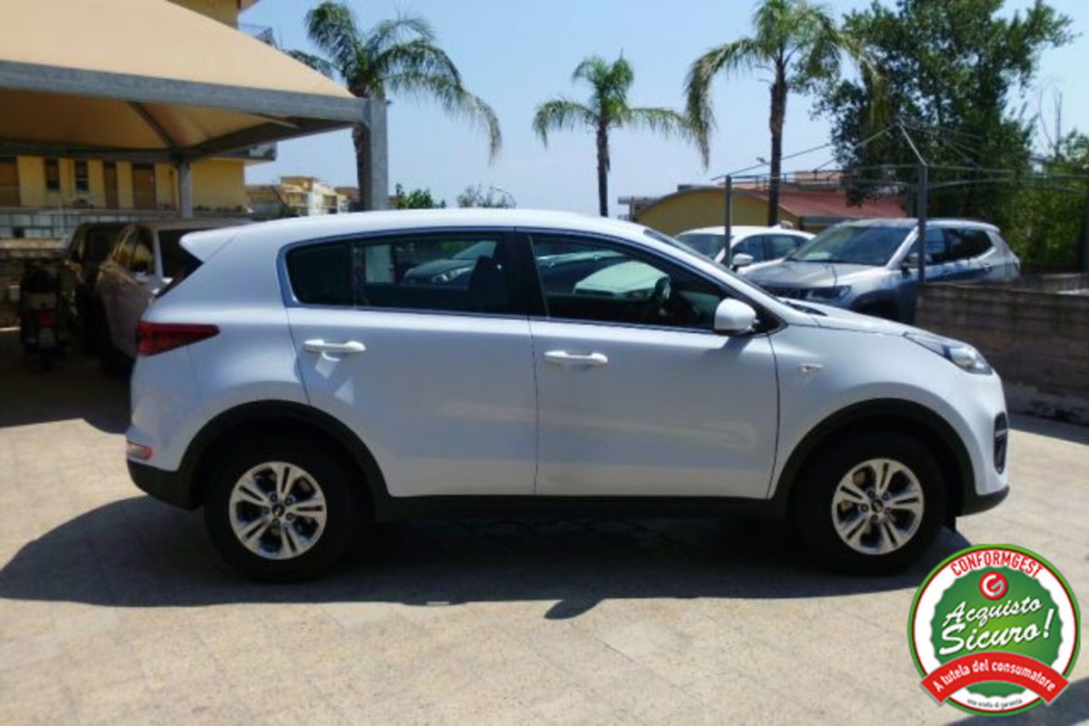 Kia Sportage 1.7 CRDI 2WD Cool (8)