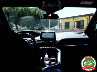 Peugeot 3008 BlueHDi 130 S&S EAT8 GT Line (14)