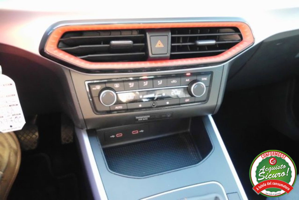 SEAT Arona 1.0 EcoTSI 110 CV DSG FR (20)