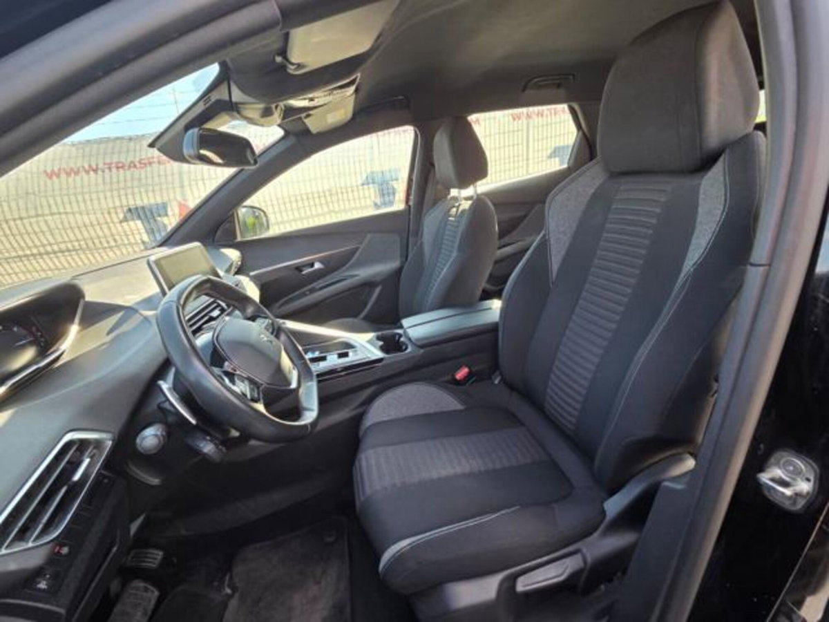 Peugeot 3008 BlueHDi 130 S&S EAT8 Active Pack (12)