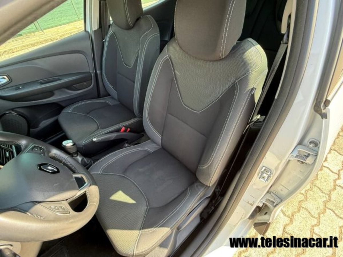 Renault Clio 1.5 dCi 90CV 5 porte Luxe (13)
