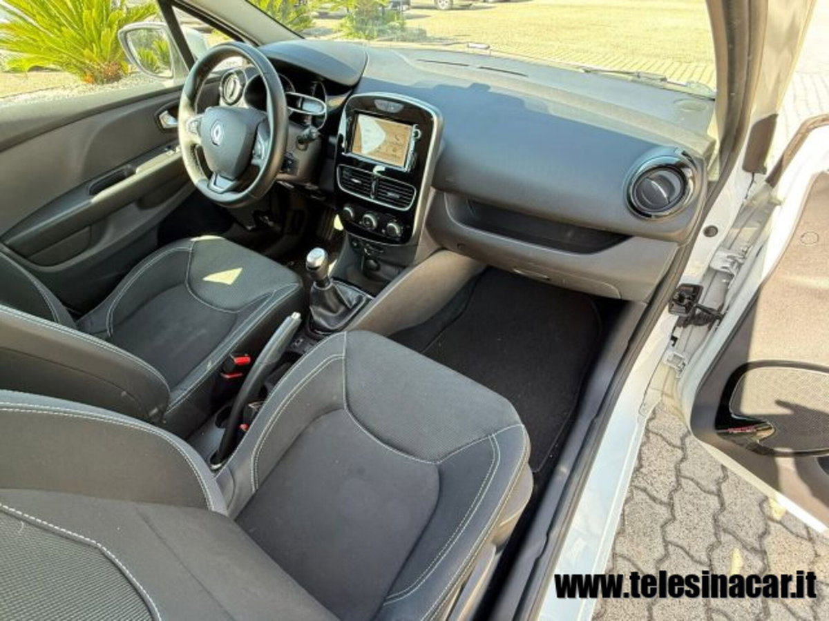 Renault Clio 1.5 dCi 90CV 5 porte Luxe (19)