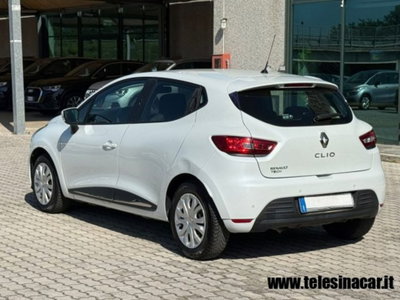 Renault Clio 1.5 dCi 90CV 5 porte Luxe (8)