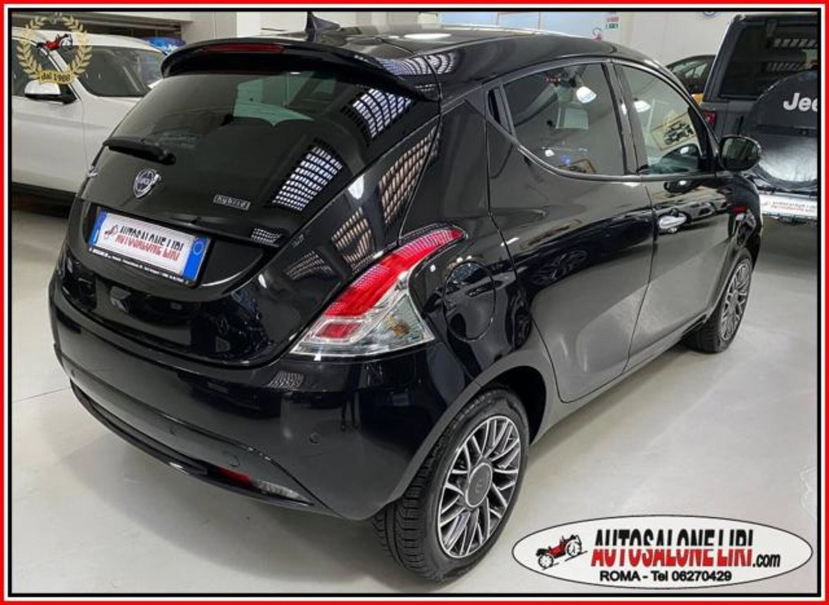 Lancia Ypsilon 1.0 FireFly 5 porte S&S Hybrid Gold Plus (3)