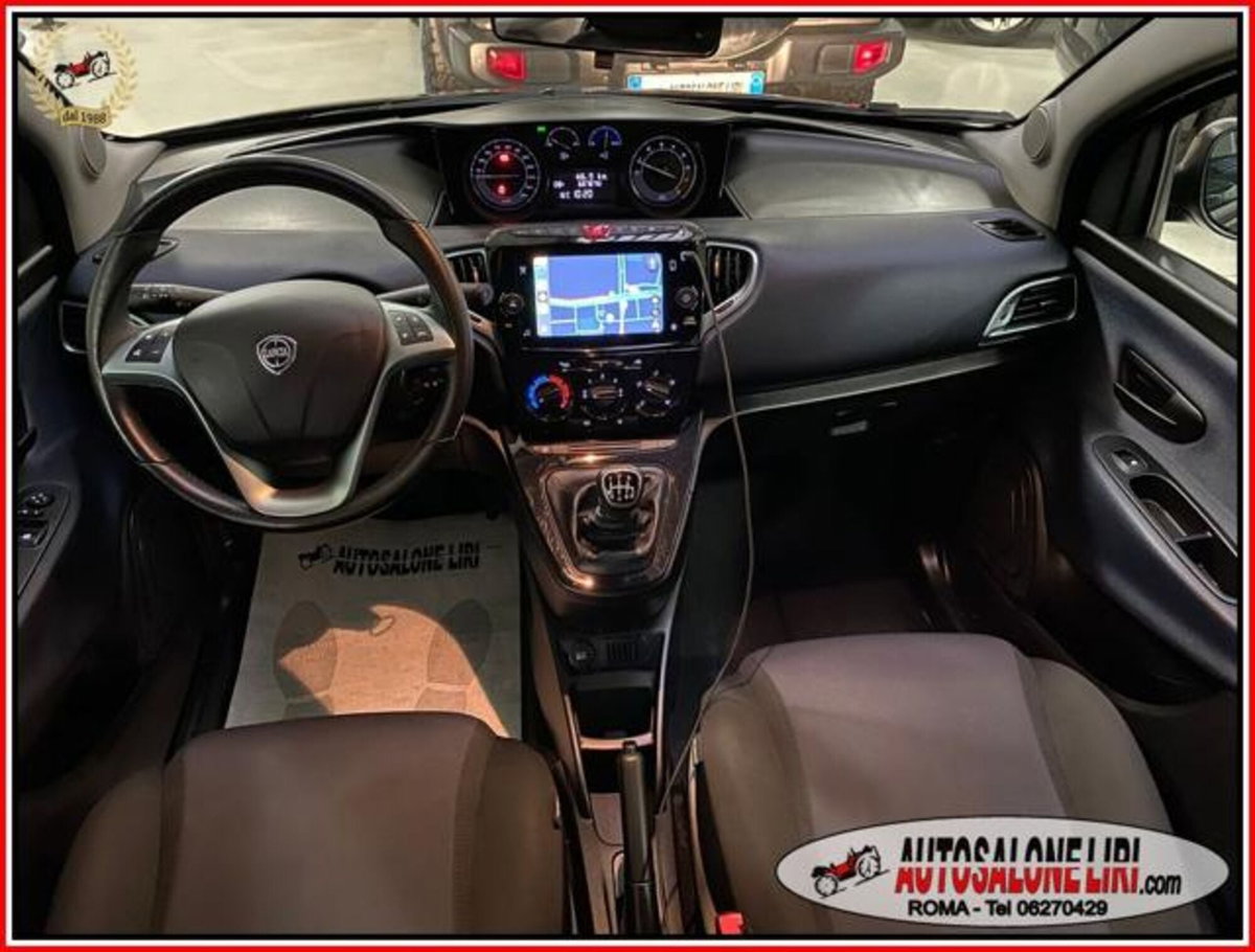 Lancia Ypsilon 1.0 FireFly 5 porte S&S Hybrid Gold Plus (6)