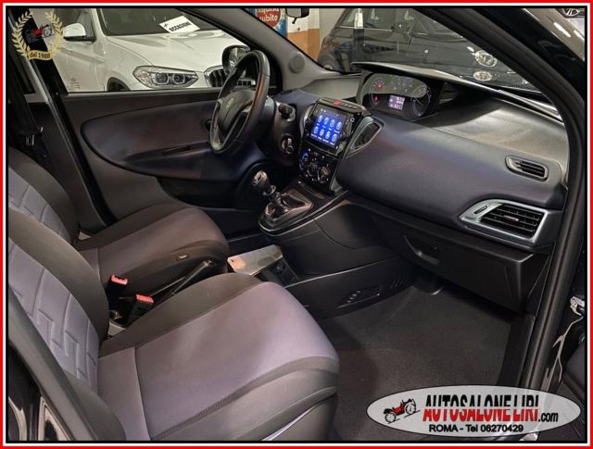 Lancia Ypsilon 1.0 FireFly 5 porte S&S Hybrid Gold Plus (7)