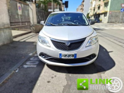 Lancia Ypsilon 1.2 69 CV 5 porte GPL Ecochic Elefantino Blu (2)