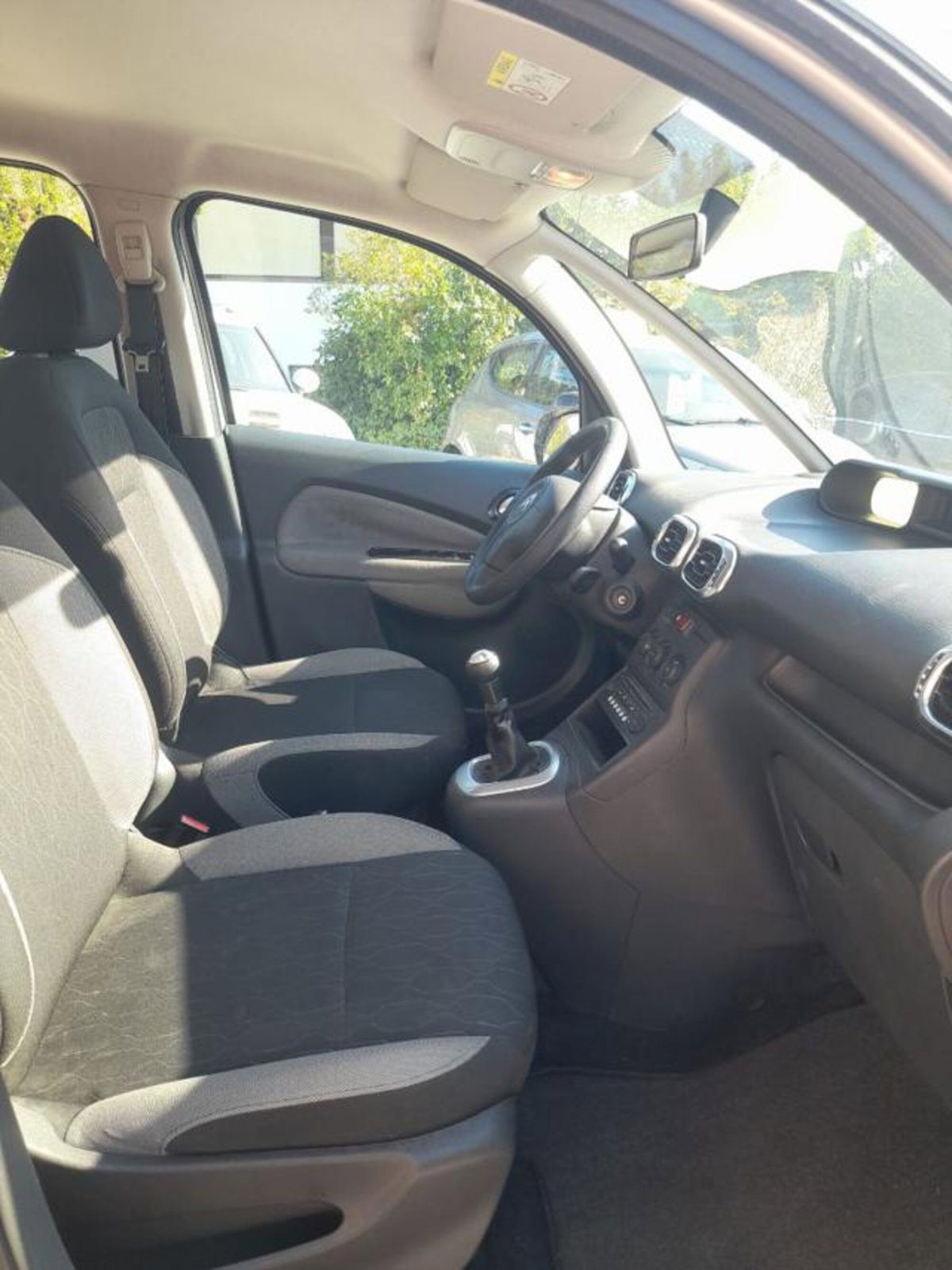 Citroen C3 Picasso 1.6 HDi 90 Exclusive Theatre (10)