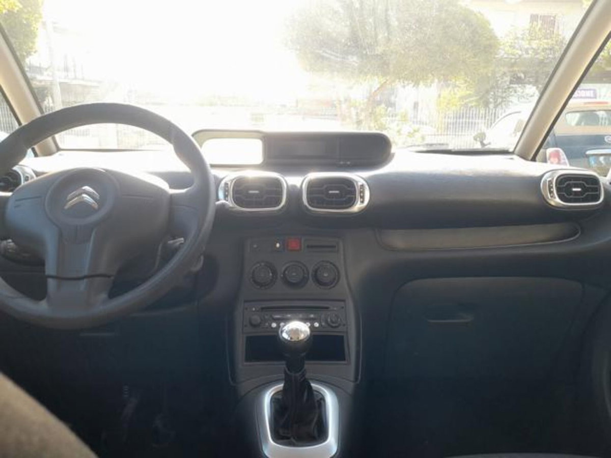 Citroen C3 Picasso 1.6 HDi 90 Exclusive Theatre (8)