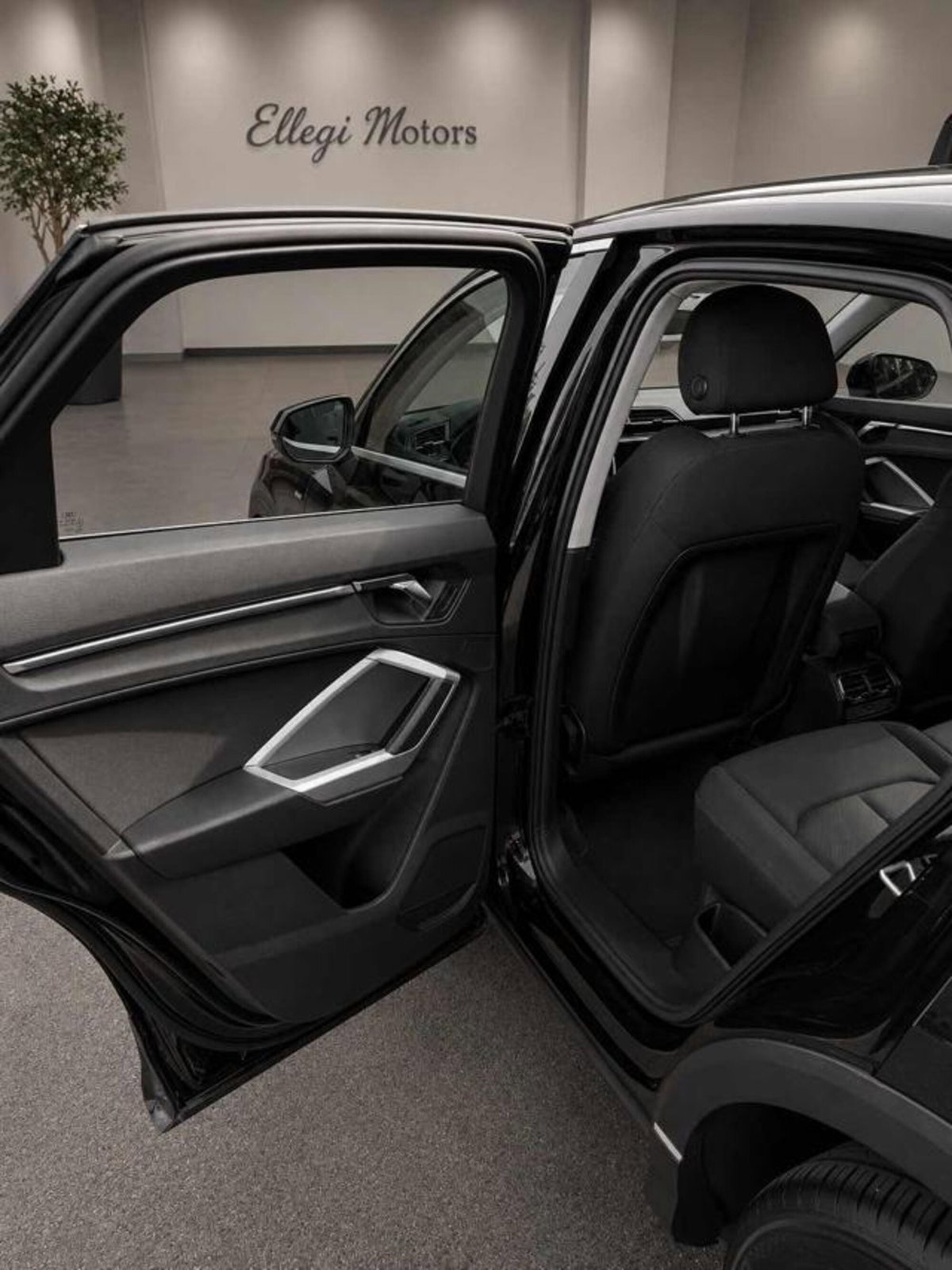 Audi Q3 Sportback 35 TDI quattro S tronic Business Plus (16)