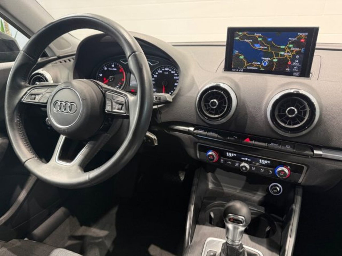 Audi A3 Sportback 30 TDI S tronic Sport (12)